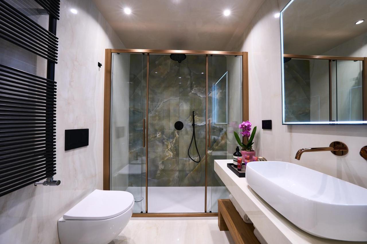 מילאנו Luxury & Central Apartment מראה חיצוני תמונה
