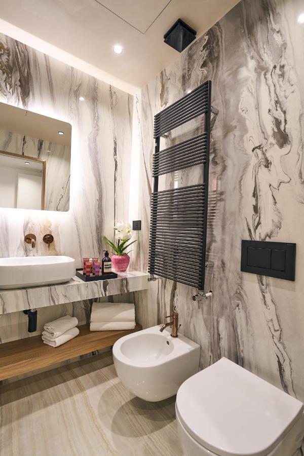 מילאנו Luxury & Central Apartment מראה חיצוני תמונה