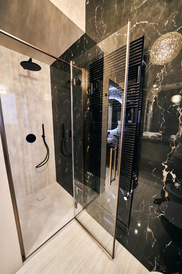 מילאנו Luxury & Central Apartment מראה חיצוני תמונה